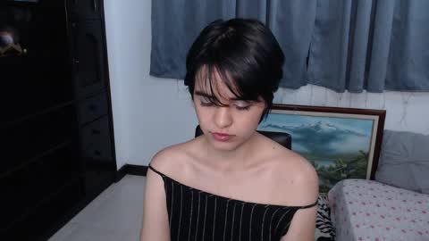 Snapshot of ariel_pinkdiamond chatting on April 22, 11:17 pm Ariel Pink Diamond online show from April 22, 11:17 pm