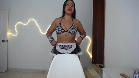 Snapshot of ariel_princess02 chatting on April 23, 1:29 am daniella online show from April 23, 1:29 am