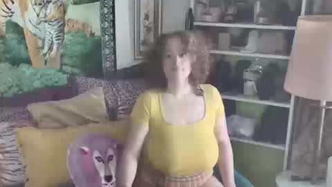 Snapshot of arielabai chatting on October 15, 5:24 pm Arielle Ari online show from October 15, 5:24 pm