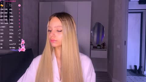 Snapshot of arielarlt chatting on April 30, 12:55 pm Ase online show from April 30, 12:55 pm