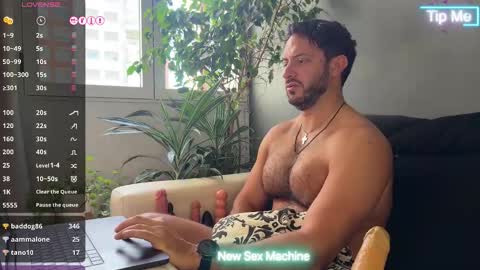 Ariel online show from March 1, 2:08 pm