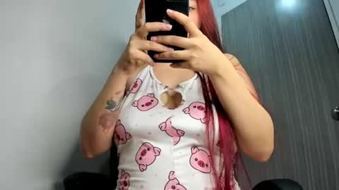 Snapshot of ariell_rose1 chatting on June 17, 2:47 am Stephany online show from June 17, 2:47 am