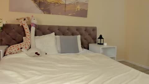 Snapshot of ariella_sol chatting on July 8, 12:59 am Ariella GTM3 Tue Wed Thu Fri Sat 0400 am-1030pm online show from July 8, 12:59 am