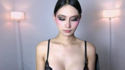 Snapshot of ariellasirens chatting on June 18, 6:34 pm ariellasirens online show from June 18, 6:34 pm