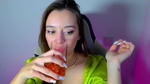 Snapshot of arielsandres chatting on September 27, 5:29 pm Ariel online show from September 27, 5:29 pm