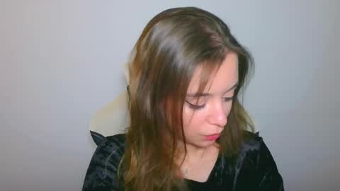 Snapshot of arielsandres chatting on October 31, 2:40 pm Ariel online show from October 31, 2:40 pm