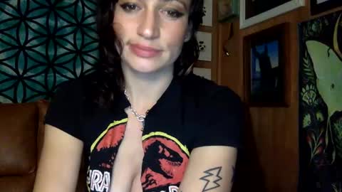 ariel  colin when hes here online show from January 11, 4:14 pm