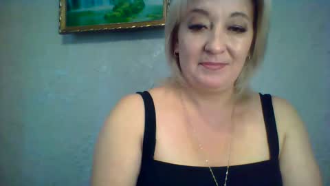 Snapshot of arielxloveresss chatting on September 26, 9:46 am ArielXLoveresss online show from September 26, 9:46 am