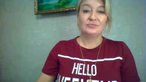Snapshot of arielxloveresss chatting on October 13, 7:08 am ArielXLoveresss online show from October 13, 7:08 am