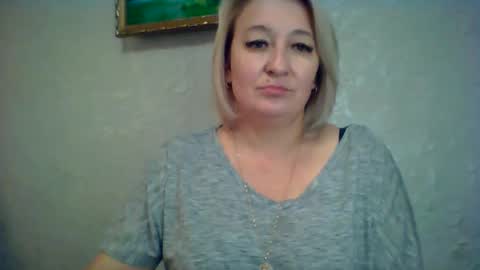 Snapshot of arielxloveresss chatting on October 17, 1:14 pm ArielXLoveresss online show from October 17, 1:14 pm
