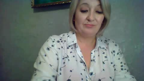 Snapshot of arielxloveresss chatting on November 7, 5:35 pm ArielXLoveresss online show from November 7, 5:35 pm