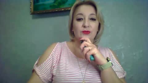 Snapshot of arielxloveresss chatting on November 17, 6:41 am ArielXLoveresss online show from November 17, 6:41 am