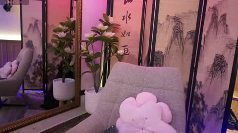 Snapshot of arigigomez chatting on May 8, 11:37 am Arigi Gomez online show from May 8, 11:37 am