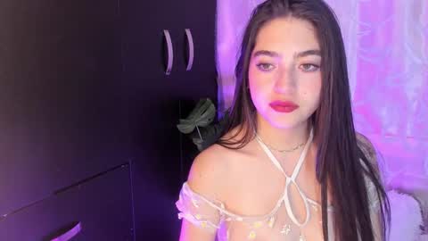 Snapshot of arii_vega chatting on November 29, 5:32 am ARII VEGA online show from November 29, 5:32 am