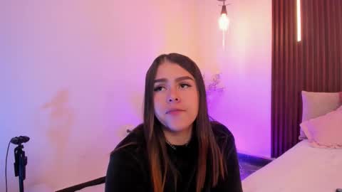  Arianna  online show from February 18, 3:30 pm