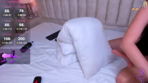 Ari Vega online show from December 5, 10:33 am