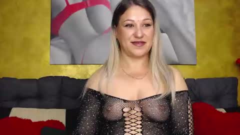 ArissaHot online show from June 14, 10:23 pm