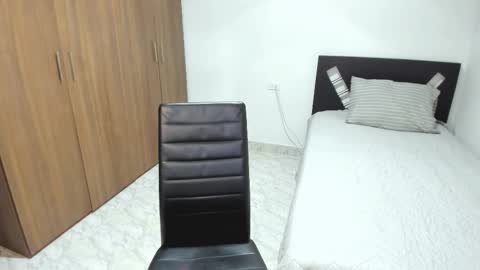 aristena_01 online show from February 15, 1:46 am