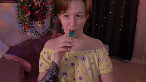 Snapshot of arizzzona_baby chatting on May 12, 6:10 am Arizona online show from May 12, 6:10 am