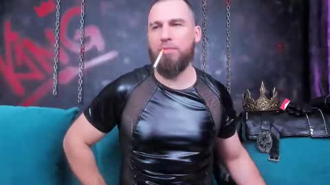 Armando online show from November 17, 9:42 pm