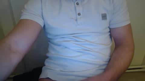 armandoueeal online show from February 4, 7:42 pm