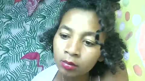 Snapshot of armonnette9794 chatting on May 9, 9:25 am armonnette9794 online show from May 9, 9:25 am