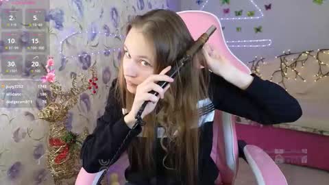 armurra online show from March 4, 9:15 am