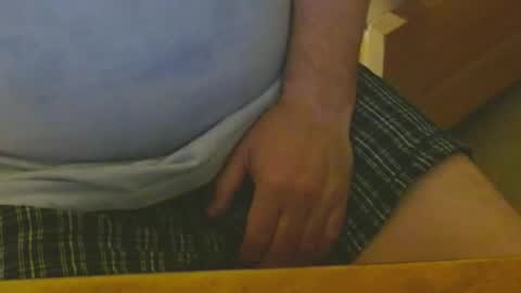 Snapshot of arnie12 chatting on December 24, 8:27 pm Arnie  online show from December 24, 8:27 pm