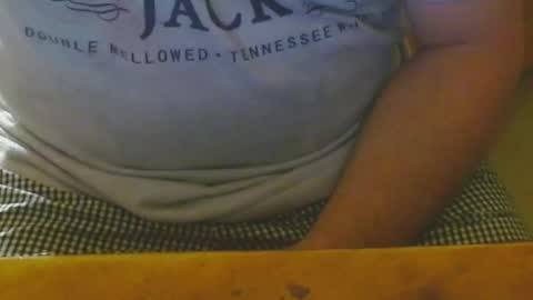 Snapshot of arnie12 chatting on February 9, 11:25 am Arnie  online show from February 9, 11:25 am