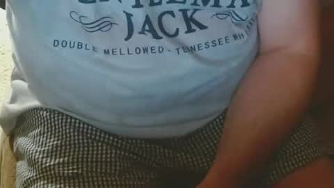 Snapshot of arnie12 chatting on March 1, 11:28 am Arnie  online show from March 1, 11:28 am