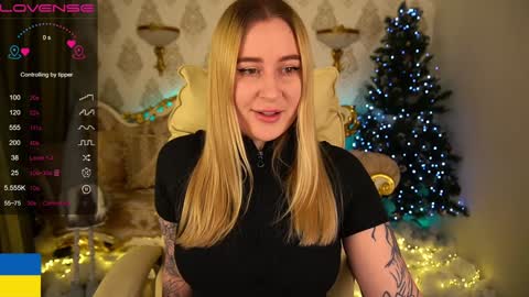 Snapshot of arolinanight chatting on January 3, 8:54 pm AROLINA online show from January 3, 8:54 pm