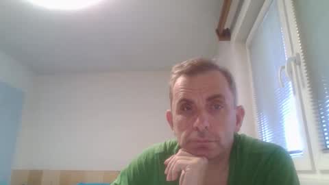 aromannn online show from November 27, 2:19 pm