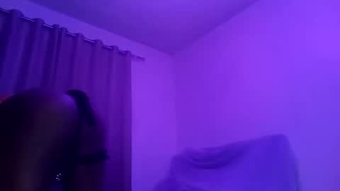 Snapshot of arombadacufofo chatting on March 15, 2:28 am Cute Ass Princess online show from March 15, 2:28 am