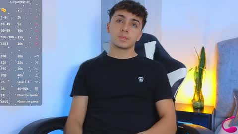 aron__cooper online show from December 20, 5:04 am