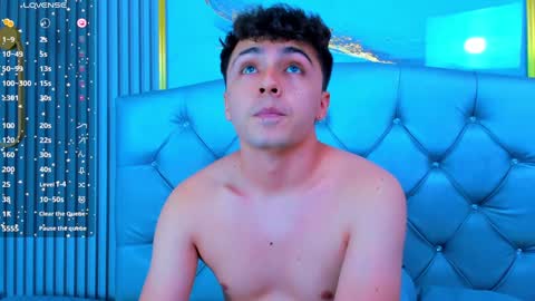 aron__cooper online show from December 21, 4:46 pm