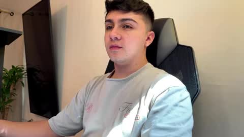 aron__cooper online show from May 9, 2:33 pm
