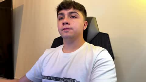 aron__cooper online show from May 17, 2:13 pm