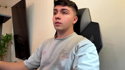 aron__cooper online show from May 22, 2:22 pm