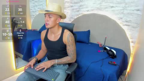 ARON BOLT online show from January 30, 9:25 pm