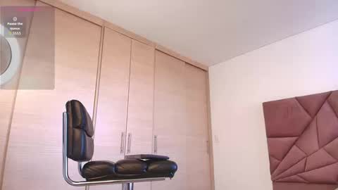 ARON BOLT online show from September 23, 8:34 pm