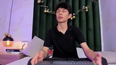 Aron online show from December 19, 2:07 am