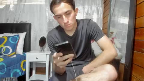 Aron G Franco online show from December 12, 8:10 pm