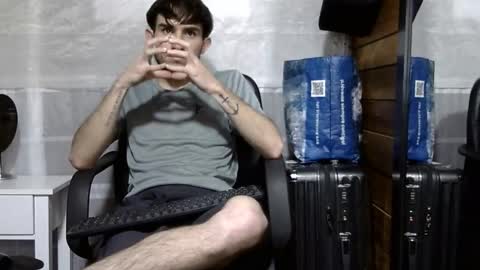 Aron G Franco online show from October 31, 3:40 am