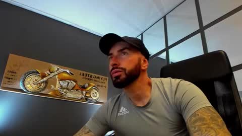 AronGrant online show from October 23, 8:24 am