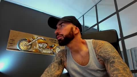 AronGrant online show from November 22, 11:42 am