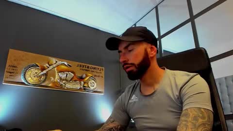 AronGrant online show from January 18, 10:30 am