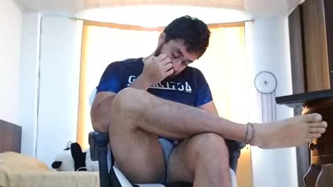 aronmiller online show from February 7, 1:01 pm