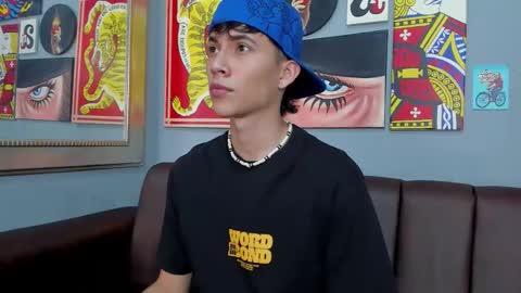 Arontawers online show from April 1, 7:11 pm