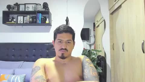 Snapshot of aronwilliams69 chatting on October 24, 2:41 am ARON  Independent model  online show from October 24, 2:41 am