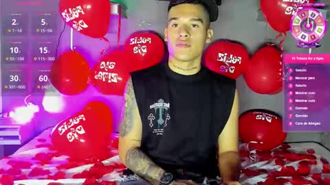 Snapshot of aroon_fit chatting on February 17, 10:38 pm AROON HOT online show from February 17, 10:38 pm